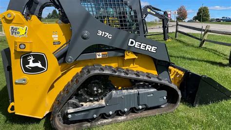 john deere 317g review